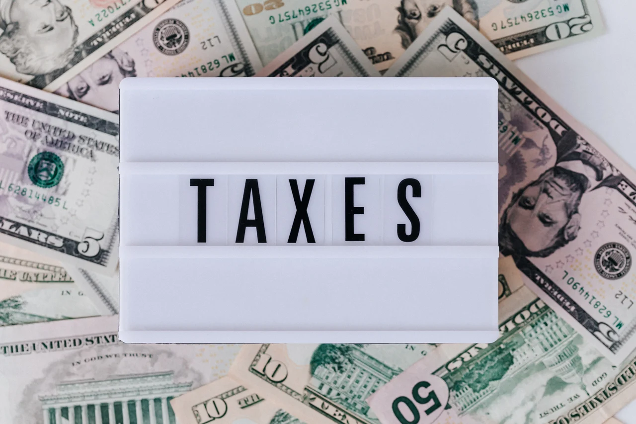 5 Things to Know about Taxes for Americans Living Abroad