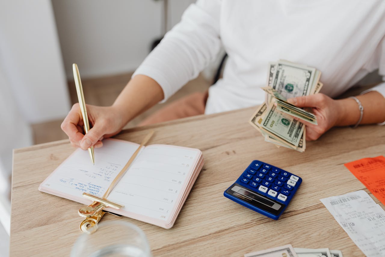 Automating Your Finances: Benefits and Tools That Can Help